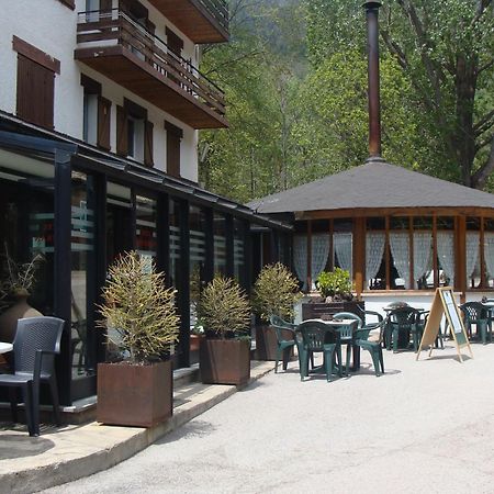 Hostal Les Fonts Castellar De N'Hug Exterior photo